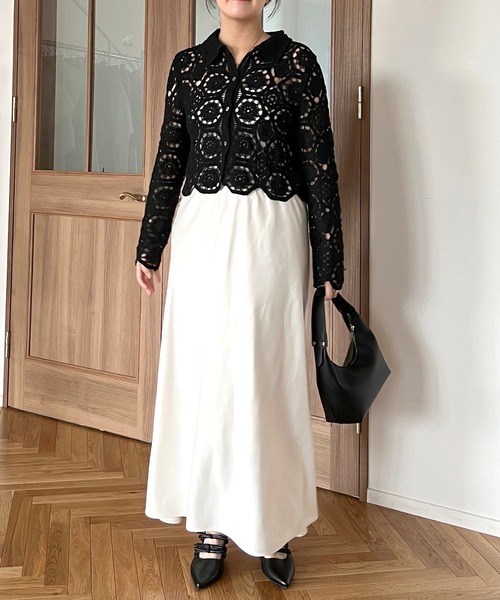 mysty woman（ミスティウーマン）の「クロシェシャツカーデ  493904（カーディガン/ボレロ・レディース・ブラック/アイボリー・FREE）」の20枚目の写真