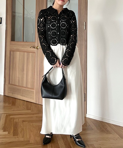 mysty woman（ミスティウーマン）の「クロシェシャツカーデ  493904（カーディガン/ボレロ・レディース・ブラック/アイボリー・FREE）」の21枚目の写真