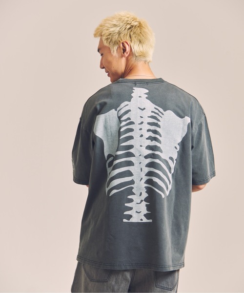 VANSON（ヴァンソン）の「VANSON-SKELTON BONES-Pigment Dyed Tee（Tシャツ/カットソー・メンズ・ブラック・M/L/XL）」の4枚目の写真