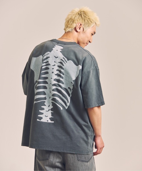 VANSON（ヴァンソン）の「VANSON-SKELTON BONES-Pigment Dyed Tee（Tシャツ/カットソー・メンズ・ブラック・M/L/XL）」の2枚目の写真