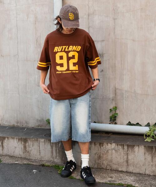 WEGO(ウィゴー)の「WEGO/ヘビーウェイトナンバリングBIG T(Tシャツ/カットソー・メンズ・ブラウン/ホワイト/ブラック/ダークグリーン・MEDIUM/LARGE)」の7枚目の写真