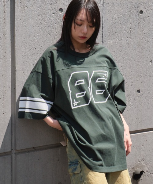 WEGO(ウィゴー)の「WEGO/ヘビーウェイトナンバリングBIG T(Tシャツ/カットソー・メンズ・ブラウン/ホワイト/ブラック/ダークグリーン・MEDIUM/LARGE)」の4枚目の写真