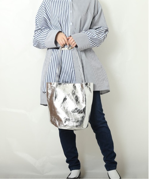 cache cache(カシュ カシュ)の「cachecache カシュカシュ クラシックメタリック肩入バケツトート(トートバッグ・レディース・ゴールド/シルバー系その他/シルバー・FREE)」の6枚目の写真