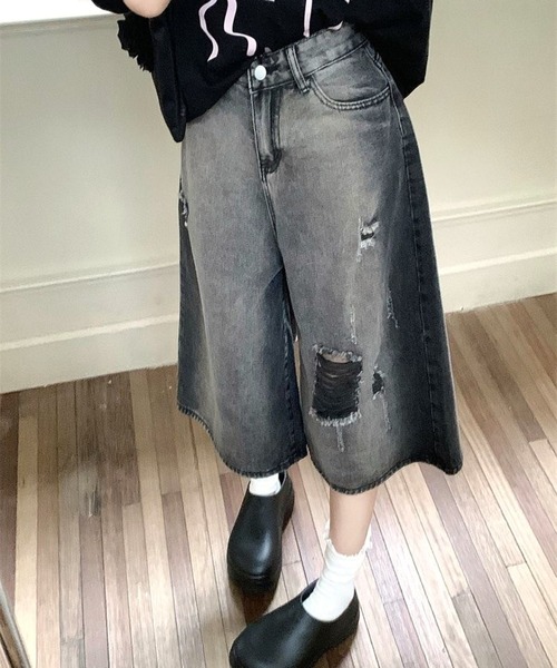 CANVAS+(キャンバスプラス)の「【CANVAS+】ダメージルーズストリートハーフパンツ(デニムパンツ・レディース・ブラック・LL/L/M/S)」の10枚目の写真