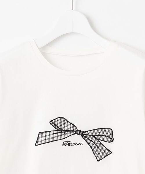 Feroux(フェルゥ)の「【洗える】リボン刺繍 Tシャツ(Tシャツ/カットソー・レディース・ホワイト系/ブラック系・F)」の9枚目の写真