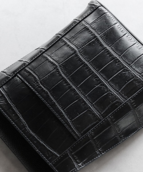sankyo shokai(サンキョウショウカイ)の「クロコダイル スマホショルダー マット加工(ショルダーバッグ・メンズ・ブラック/ホワイト/ネイビー・FREE)」の7枚目の写真