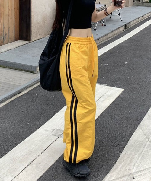 almo(アルモ)の「PT サイドラインナイロンパンツ(se)(その他パンツ・レディース・グレー/イエロー・FREE)」の9枚目の写真
