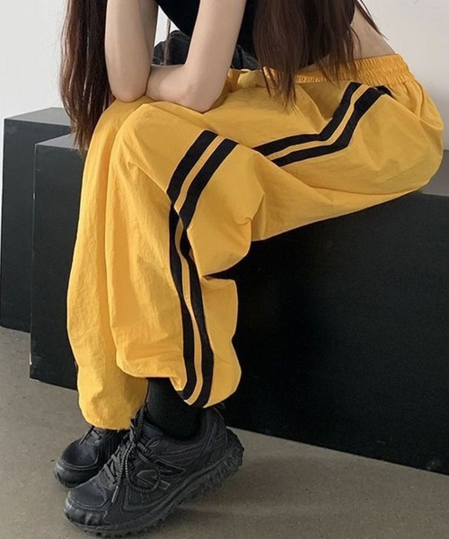 almo(アルモ)の「PT サイドラインナイロンパンツ(se)(その他パンツ・レディース・グレー/イエロー・FREE)」の16枚目の写真