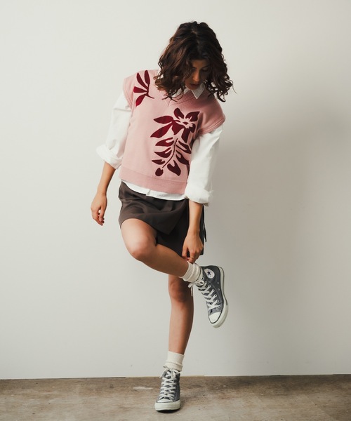 ROOPTOKYO（ループトウキョウ）の「【SEA LA VIEW / シーラビユウ】オリジナルデザイン ロゴジャガードニットベスト Vネック ショート丈（ベスト・レディース・ピンク/アイボリー/ネイビー/グレー・FREE）」の15枚目の写真