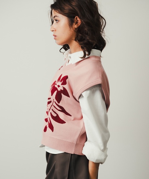 ROOPTOKYO（ループトウキョウ）の「【SEA LA VIEW / シーラビユウ】オリジナルデザイン ロゴジャガードニットベスト Vネック ショート丈（ベスト・レディース・ピンク/アイボリー/ネイビー/グレー・FREE）」の13枚目の写真