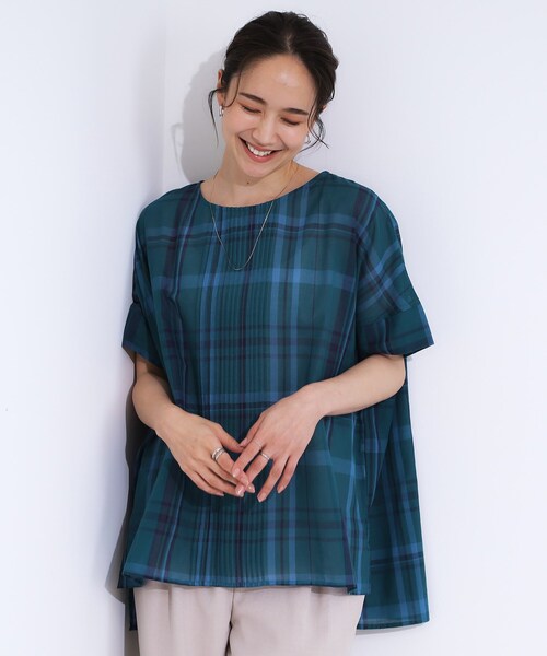 SHOO・LA・RUE(シューラルー)の「【S-LL/体型カバー】インせず着られる ポンチョシルエット シアーチェックブラウス(シャツ/ブラウス・レディース・ライトオレンジ系1/ブラック系1/ブルーグリーン・03/01/04/02)」の5枚目の写真