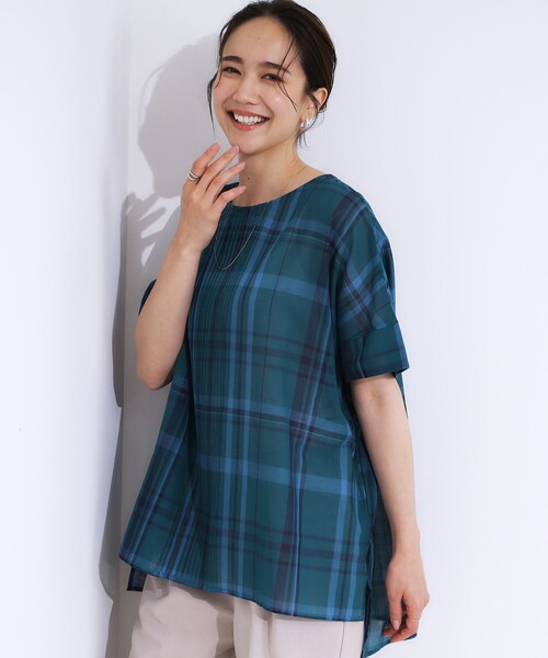 SHOO・LA・RUE(シューラルー)の「【S-LL/体型カバー】インせず着られる ポンチョシルエット シアーチェックブラウス(シャツ/ブラウス・レディース・ライトオレンジ系1/ブラック系1/ブルーグリーン・03/01/04/02)」の6枚目の写真