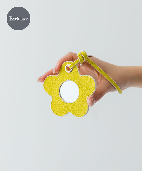 RODE SKO（ロデスコ）の「『一部別注カラー』Hashibami　フラワーチャーム（キーホルダー・レディース・ブラック/アイボリー/イエロー・-）」の6枚目の写真