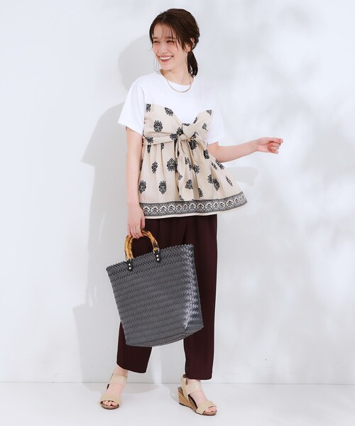 【スカーフが彩る】D&G スカーフディテール コットン Tシャツ スカーフが彩る】D&G スカーフディテール コットン Tシャツ