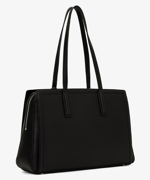 MICHAEL KORS(マイケルコース)の「LAILA ぺブルレザー トート ミディアム(トートバッグ・レディース・ブラック・FREE)」の4枚目の写真