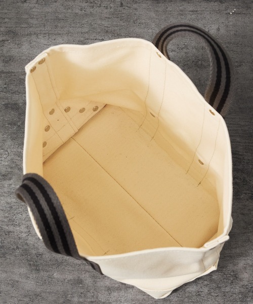 MASTER&Co(マスターアンドコー)の「【MASTER&Co./マスターアンドコー】IVY TOTE BAG/ミディアム トートバッグ/スタッズ付き /ユニセックス(トートバッグ・メンズ・グレー系その他/ブラウン系その他・フリー)」の10枚目の写真