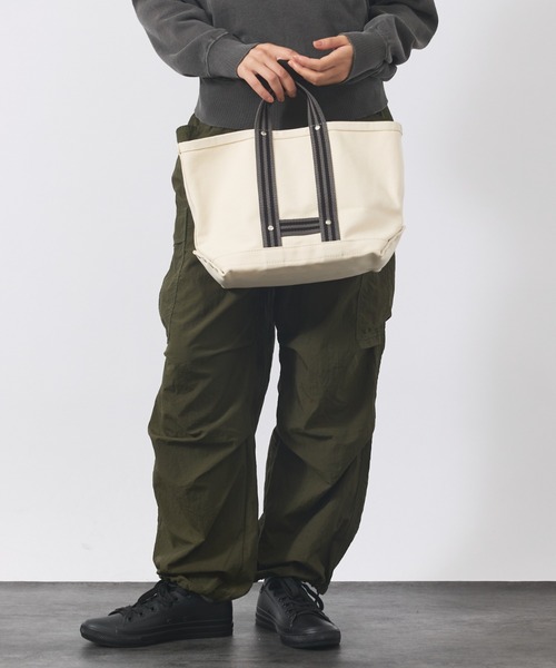 MASTER&Co(マスターアンドコー)の「【MASTER&Co./マスターアンドコー】IVY TOTE BAG/ミディアム トートバッグ/スタッズ付き /ユニセックス(トートバッグ・メンズ・グレー系その他/ブラウン系その他・フリー)」の16枚目の写真