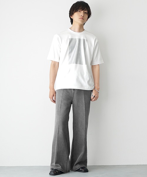 MinoriTY(マイノリティ)の「【MinoriTY】チルワイドフレアデニムパンツ ワイドデニム セミフレア センタープレス メンズ(デニムパンツ・メンズ・ライトブルー/ライトブラック・M/L/S)」の20枚目の写真