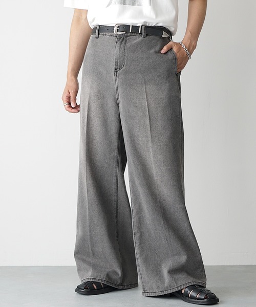 MinoriTY(マイノリティ)の「【MinoriTY】チルワイドフレアデニムパンツ ワイドデニム セミフレア センタープレス メンズ(デニムパンツ・メンズ・ライトブルー/ライトブラック・M/L/S)」の18枚目の写真