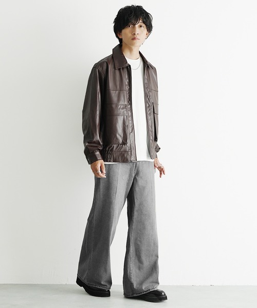 MinoriTY(マイノリティ)の「【MinoriTY】チルワイドフレアデニムパンツ ワイドデニム セミフレア センタープレス メンズ(デニムパンツ・メンズ・ライトブルー/ライトブラック・M/L/S)」の6枚目の写真