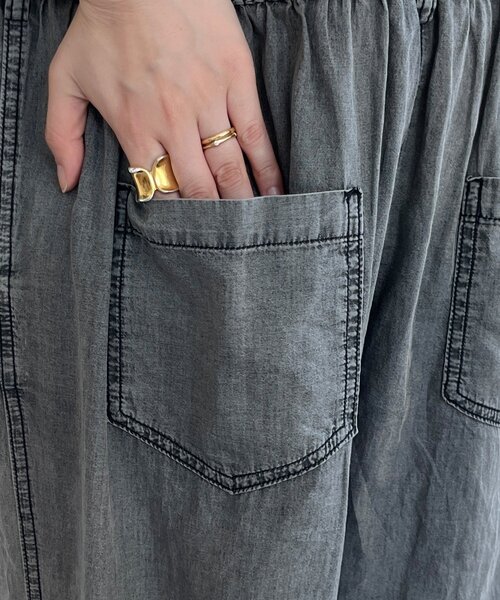 DouDou(ドゥドゥ)の「ソフトタッチデニムオールインワン(つなぎ/オールインワン・レディース・ブルー/ブラック・36/38)」の5枚目の写真