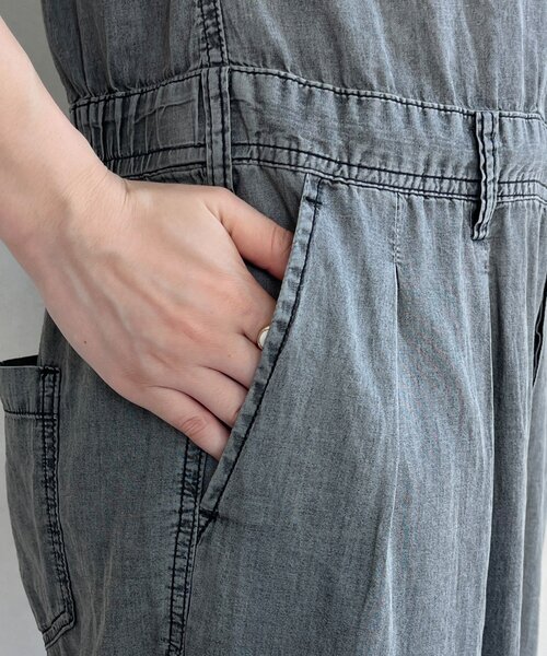 DouDou(ドゥドゥ)の「ソフトタッチデニムオールインワン(つなぎ/オールインワン・レディース・ブルー/ブラック・36/38)」の9枚目の写真