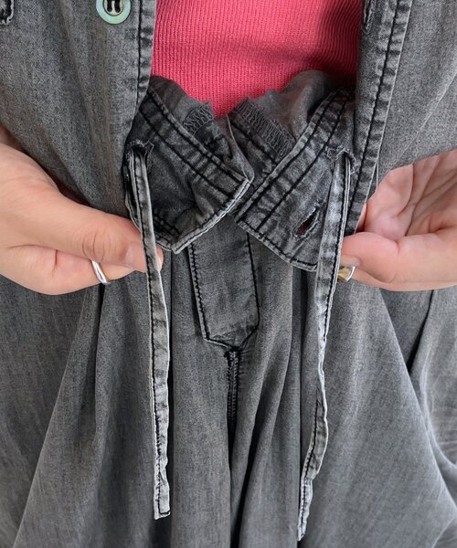 DouDou(ドゥドゥ)の「ソフトタッチデニムオールインワン(つなぎ/オールインワン・レディース・ブルー/ブラック・36/38)」の10枚目の写真