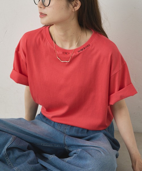 PUAL CE CIN（ピュアルセシン）の「ワンポイント刺繍ヴィンテージライクT（Tシャツ/カットソー・レディース・チャコールグレー/オートミール/ブラウン/レッド・FREE）」の4枚目の写真