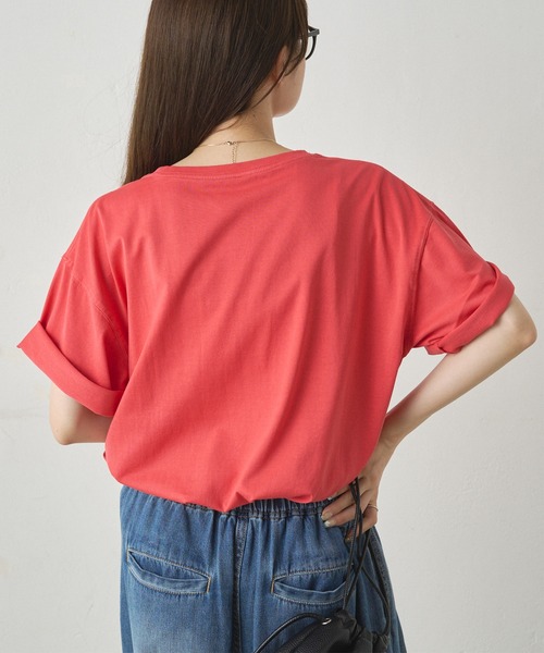 PUAL CE CIN（ピュアルセシン）の「ワンポイント刺繍ヴィンテージライクT（Tシャツ/カットソー・レディース・チャコールグレー/オートミール/ブラウン/レッド・FREE）」の20枚目の写真