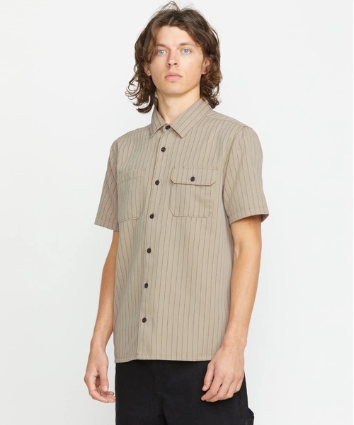 VOLCOM（ボルコム）の「【VOLCOM/ボルコム】Trade Stone Short Sleeve/胸ポケット半袖ストライプシャツ（シャツ/ブラウス・メンズ・ライトカーキ・MEDIUM/LARGE）」の5枚目の写真