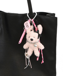 cache cache（カシュ カシュ）の「カシュカシュ cachecache / クマハートカラビナチャーム（キーホルダー）」