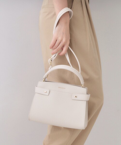OPAQUE.CLIP（オペークドットクリップ）の「【軽量/2WAY】コメットデザインミニバッグ（ショルダーバッグ・レディース・ブラック/アイボリー/ボルドー・00）」の5枚目の写真