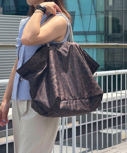 marco masi（マルコマージ）の「【MARCO MASI/ マルコマージ】レオパードナイロントートバッグ（トートバッグ・レディース・ベージュ系その他/ブラウン系その他・FREE）」の14枚目の写真