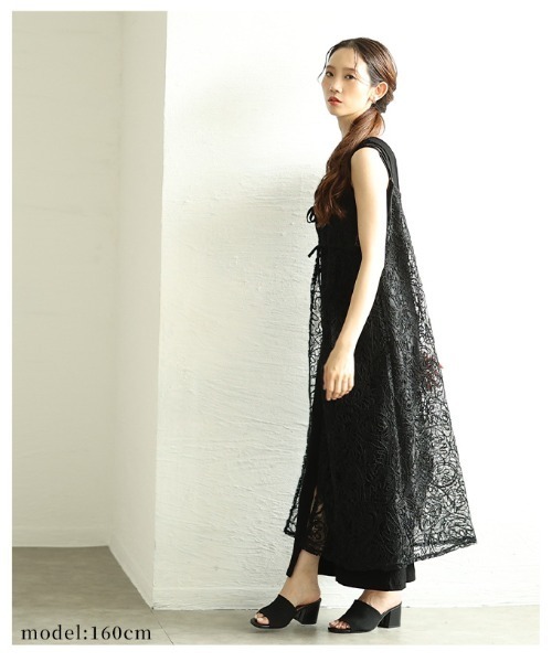 Sawa a la mode（サワアラモード）の「総レースコード刺繍キャミソール重ね着ワンピース（ワンピース・レディース・ホワイト/ブラック・FREE）」の11枚目の写真