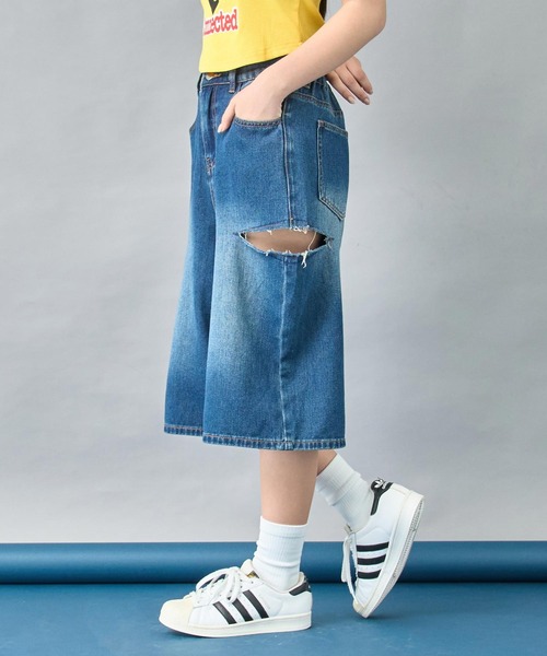 ANAP(アナップ)の「サイドカット デザインハーフパンツ(デニムパンツ・レディース・ブルー/ライトブルー・S/XS)」の4枚目の写真