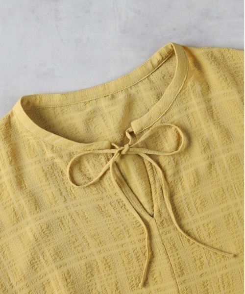 Right-on（ライトオン）の「【HONEYSUCKLE ROSE】フリル切替ブラウス（シャツ/ブラウス・レディース・ブラック/オフホワイト/イエロー・S/L/M）」の8枚目の写真