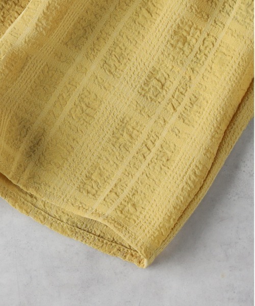 Right-on（ライトオン）の「【HONEYSUCKLE ROSE】フリル切替ブラウス（シャツ/ブラウス・レディース・ブラック/オフホワイト/イエロー・S/L/M）」の10枚目の写真