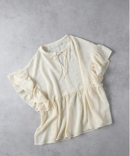 Right-on（ライトオン）の「【HONEYSUCKLE ROSE】フリル切替ブラウス（シャツ/ブラウス・レディース・ブラック/オフホワイト/イエロー・S/L/M）」の14枚目の写真