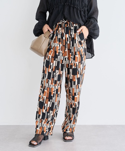 Green　Parks（グリーンパークス）の「柄イージーパンツⅤ(テーパード)（その他パンツ・レディース・ブラック/レッド/ブラウン/グリーン・FREE）」の9枚目の写真