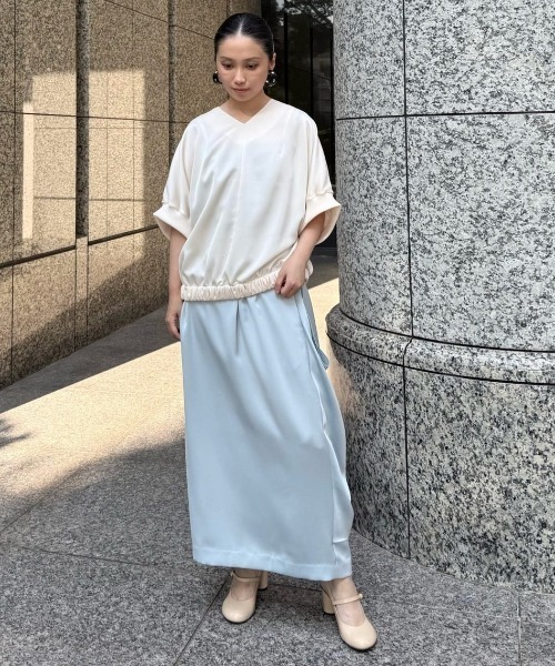 ADORE（アドーア）の「＜20周年記念＞ダルサテンブラウス（シャツ/ブラウス・レディース・ブラック/ブルー/ホワイト系その他・38）」の13枚目の写真