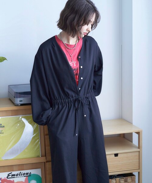 Remind me and forever（リマインドミーアンドフォーエバー）の「【nane】《サイズ展開有》ボリュームスリーブオールインワン（ワンピース・レディース・ベージュ/ブラック・MEDIUM/LARGE）」の7枚目の写真