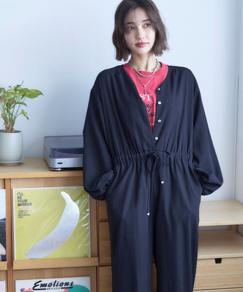 Remind me and forever（リマインドミーアンドフォーエバー）の「【nane】《サイズ展開有》ボリュームスリーブオールインワン（ワンピース・レディース・ベージュ/ブラック・MEDIUM/LARGE）」の9枚目の写真