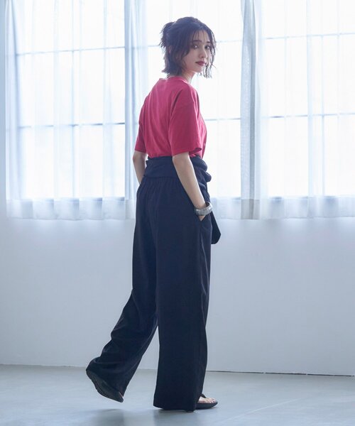 Remind me and forever（リマインドミーアンドフォーエバー）の「【nane】《サイズ展開有》ボリュームスリーブオールインワン（ワンピース・レディース・ベージュ/ブラック・MEDIUM/LARGE）」の13枚目の写真