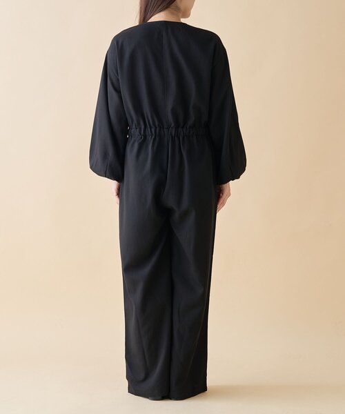 Remind me and forever（リマインドミーアンドフォーエバー）の「【nane】《サイズ展開有》ボリュームスリーブオールインワン（ワンピース・レディース・ベージュ/ブラック・MEDIUM/LARGE）」の21枚目の写真