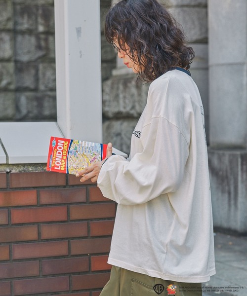Tom&Jerry(トムアンドジェリー)の「【TOM and JERRY】別注 トムとジェリー アソートデザイン リンガー長袖Tシャツ(Tシャツ/カットソー・レディース・ネイビー系/ブラック系/スミクロ/ネイビー・FREE)」の9枚目の写真