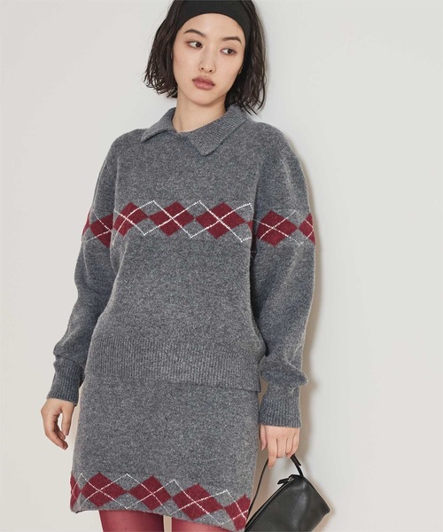 miette(ミエット)の「アーガイルアシンメトリーカラーニット(ニット/セーター・レディース・ブラウン/チャコール/ライトブルー・S/M)」の2枚目の写真