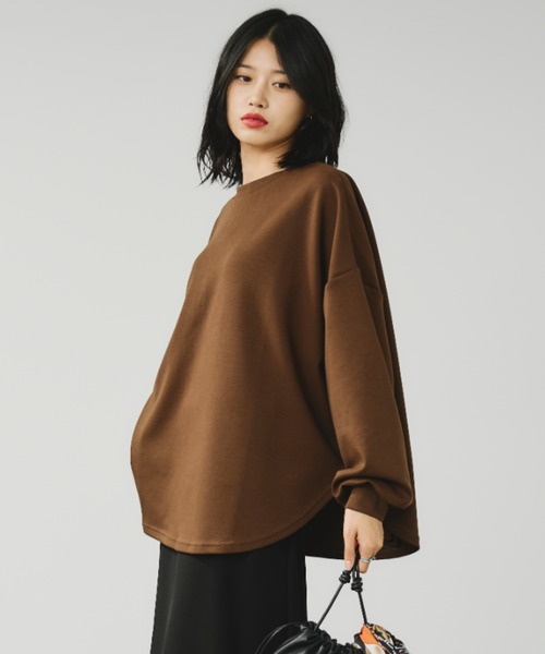 A.D.C.L.（エーディーシーエル）の「オーバーサイズ ロングスリーブ Tシャツ（カラーバリエーション）（Tシャツ/カットソー・レディース・ピンク/ベージュ系/グリーン/ブラック/イエロー/アイボリー/ブラウン/ネイビー/杢グレー・L/M）」の4枚目の写真
