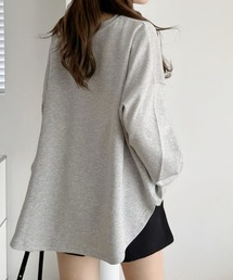 A.D.C.L.（エーディーシーエル）の「オーバーサイズ ロングスリーブ Tシャツ（カラーバリエーション）（Tシャツ/カットソー）」