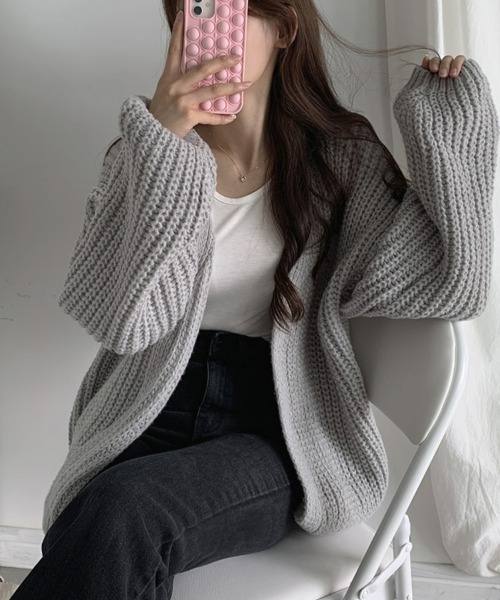 SEU(エスイーユー)の「ゆったりニットカーディガン 長袖 秋冬羽織り ビッグシルエット オフィスカジュアル きれいめカジュアル レディース 韓国風(カーディガン/ボレロ・レディース・グレー/アイボリー/ブラック/モカ・フリー)」の13枚目の写真