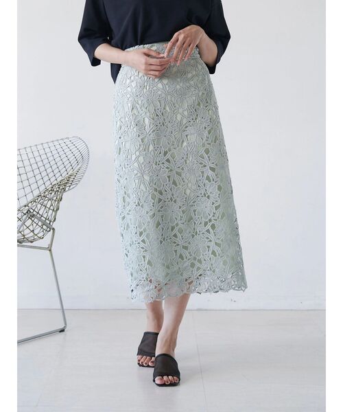 TONAL（トーナル）の「エンブロイダリーレースタイトスカート（スカート・レディース・ミント/モカ/アイボリー・SMALL/MEDIUM）」の3枚目の写真